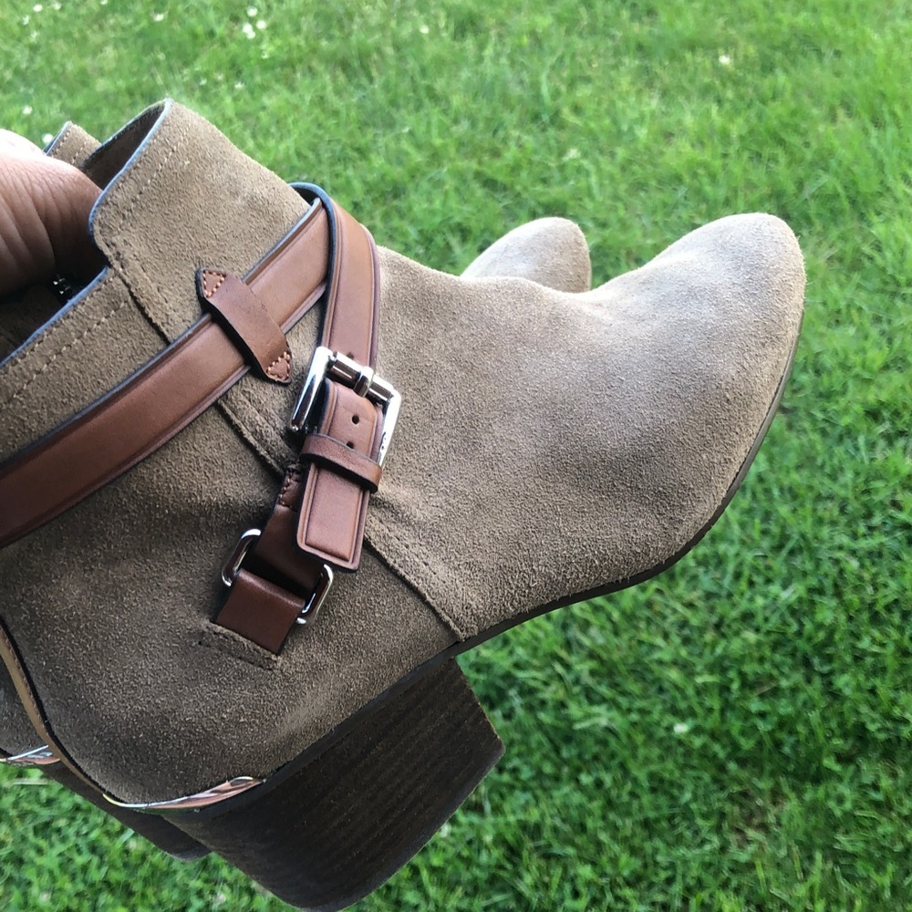 COACH size 10